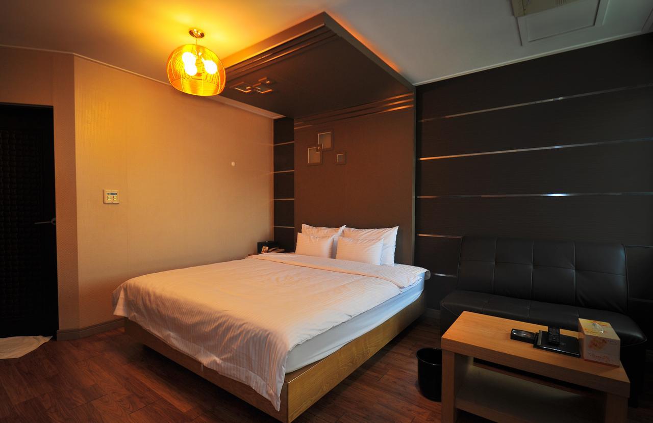 Gimhae Business Hotel K Zewnętrze zdjęcie