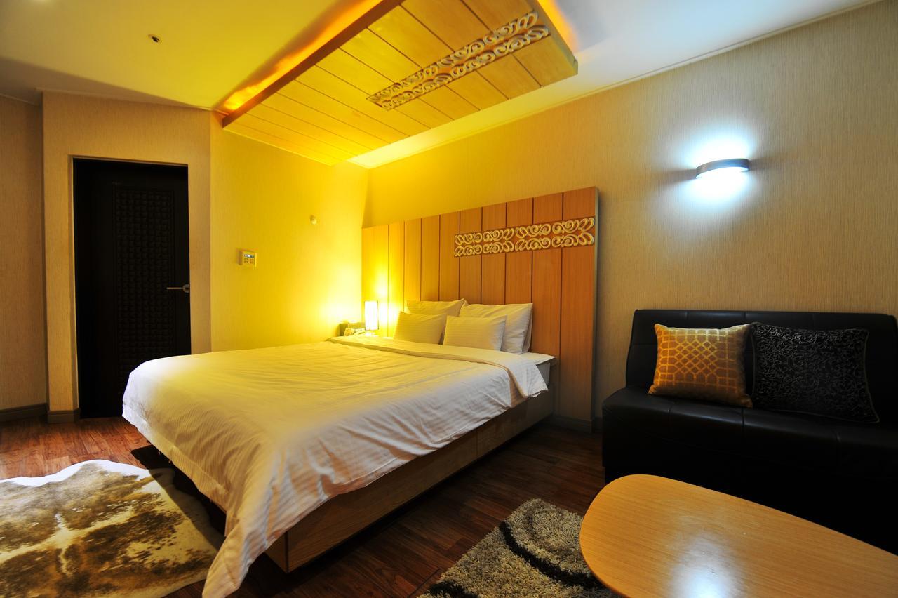 Gimhae Business Hotel K Zewnętrze zdjęcie